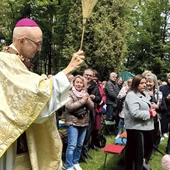 Abp Adrian Galbas dodał, że św. Stanisław jest darem dla Kościoła na obecne, niełatwe czasy.