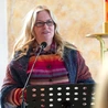 – Czy mam wypowiadać takie słowa tymi samymi ustami, które mówią „kocham cię”, którymi przyjmuję Komunię św., którymi daję całusa w czółko? – pytała prelegentka.