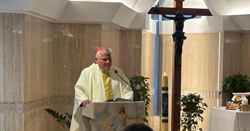 "Papież Franciszek rozwiązywał wiele problemów przed Najświętszym Sakramentem, który był dla niego jak słońce – nabierał koloru Boga"