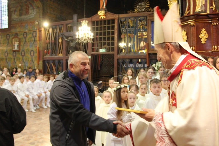 Skrzyszów. Poświęcenie odnowionej kapliczki i reaktywacja ASHNSPJ