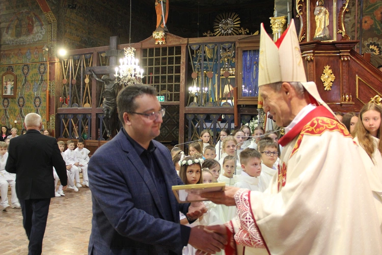 Skrzyszów. Poświęcenie odnowionej kapliczki i reaktywacja ASHNSPJ