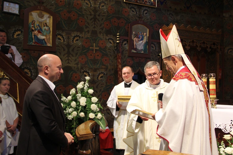 Skrzyszów. Poświęcenie odnowionej kapliczki i reaktywacja ASHNSPJ