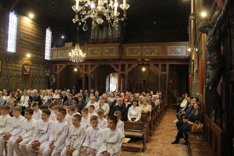 Skrzyszów. Poświęcenie odnowionej kapliczki i reaktywacja ASHNSPJ