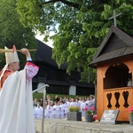 Skrzyszów. Poświęcenie odnowionej kapliczki i reaktywacja ASHNSPJ