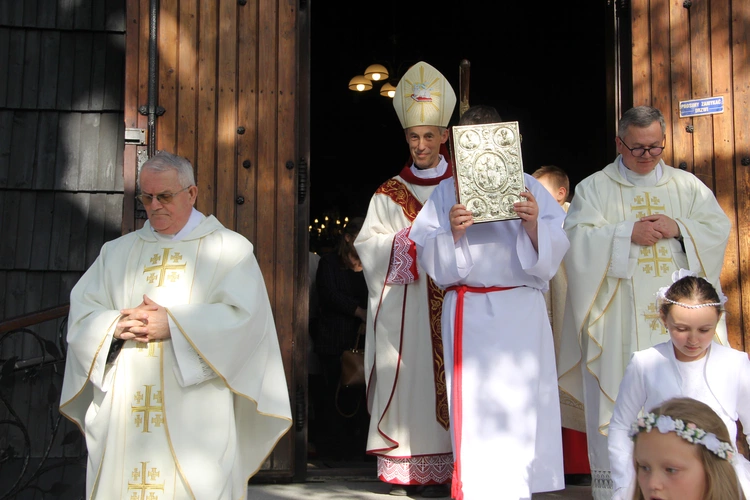 Skrzyszów. Poświęcenie odnowionej kapliczki i reaktywacja ASHNSPJ