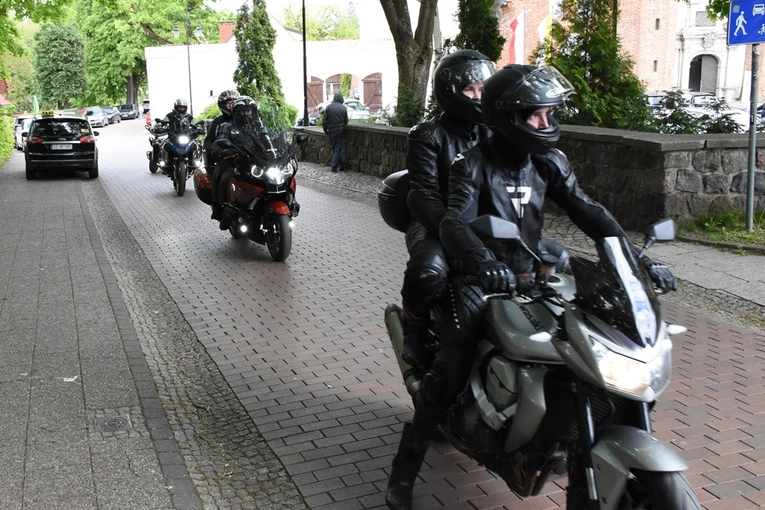 Pielgrzymka motocyklistów do Gniezna