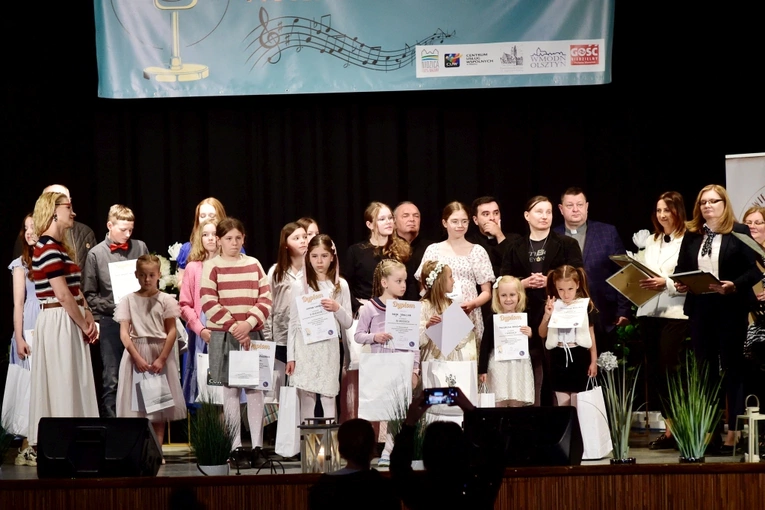 Nidzica. I Powiatowy Festiwal Piosenki Religijnej