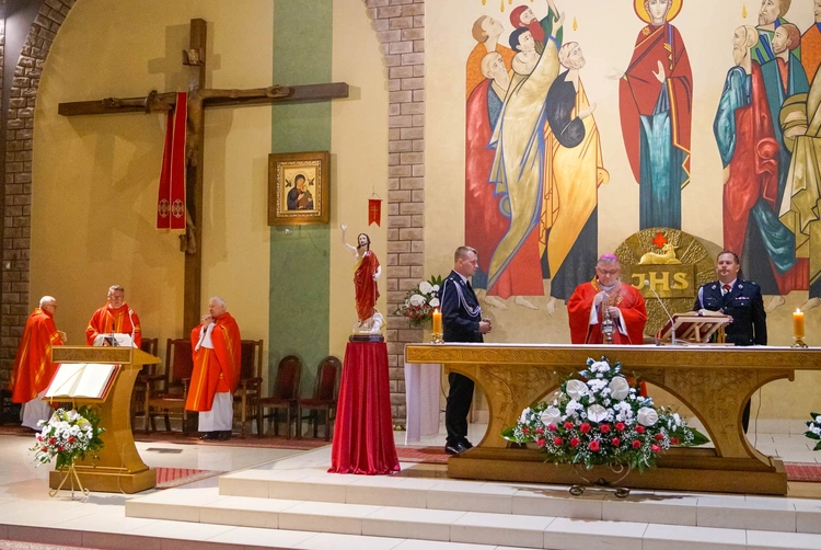 W podziękowaniu za trud służby 