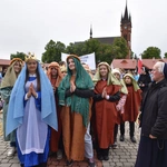 Pielgrzymka DSM w Szczepanowie - prezentacja grup