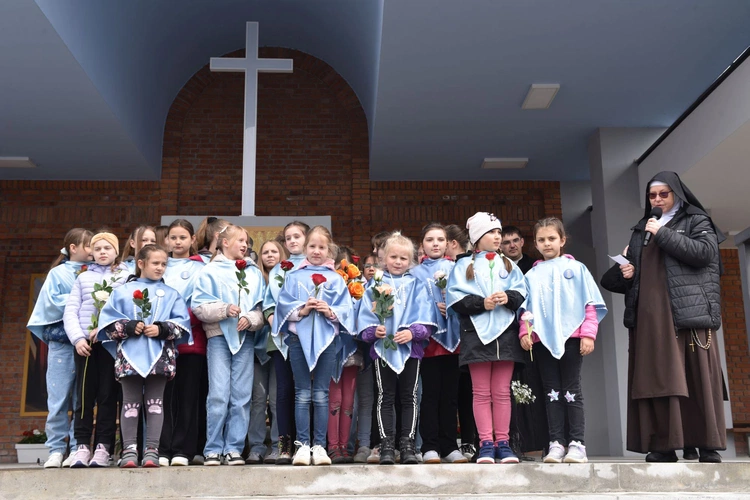 Pielgrzymka DSM w Szczepanowie - prezentacja grup
