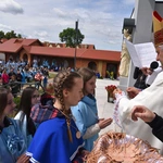 Pielgrzymka DSM do Szczepanowa - błogosławieństwo przewodniczek