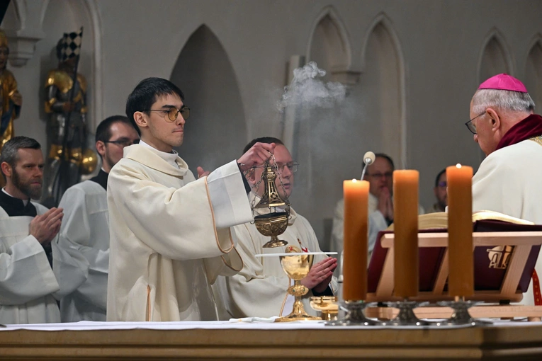 Święcenia diakonatu