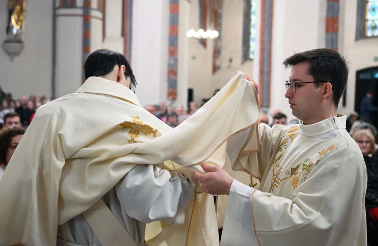 Święcenia diakonatu