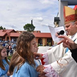 Pielgrzymka DSM do Szczepanowa - błogosławieństwo przewodniczek