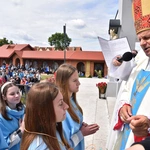 Pielgrzymka DSM do Szczepanowa - błogosławieństwo przewodniczek