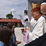 Pielgrzymka DSM do Szczepanowa - błogosławieństwo przewodniczek
