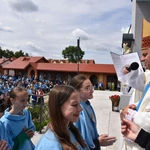 Pielgrzymka DSM do Szczepanowa - błogosławieństwo przewodniczek