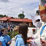 Pielgrzymka DSM do Szczepanowa - błogosławieństwo przewodniczek