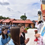 Pielgrzymka DSM do Szczepanowa - błogosławieństwo przewodniczek