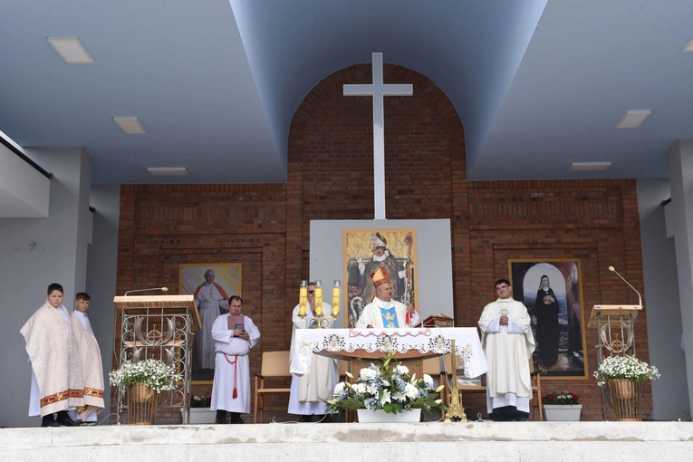 Pielgrzymka DSM do Szczepanowa - Msza św. i integracja