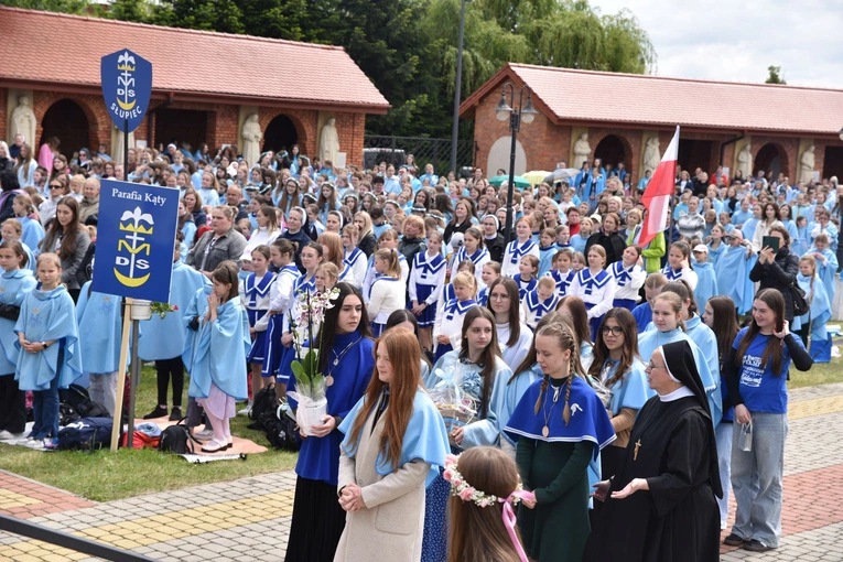 Pielgrzymka DSM do Szczepanowa - Msza św. i integracja