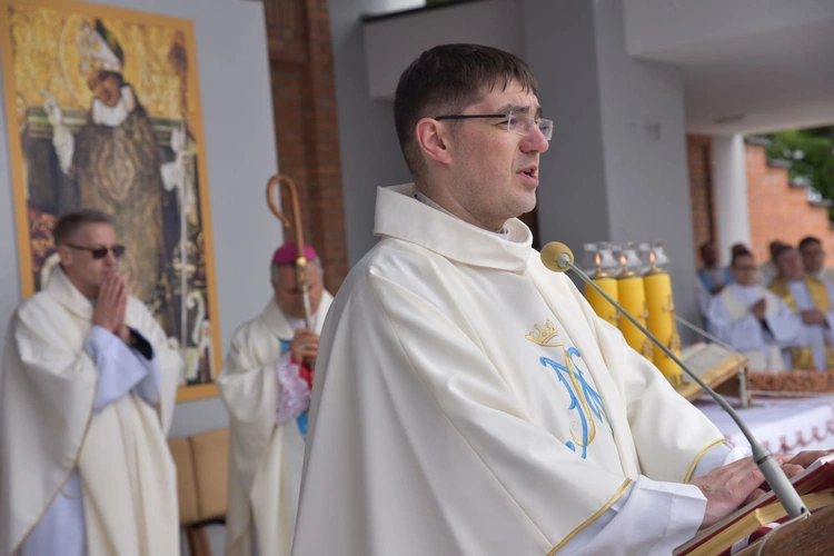 Pielgrzymka DSM do Szczepanowa - Msza św. i integracja