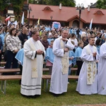 Pielgrzymka DSM do Szczepanowa - Msza św. i integracja