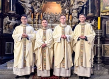 Święcenia prezbiteratu w Świdnicy. Bp Mendyk: Bądźcie sługami radości