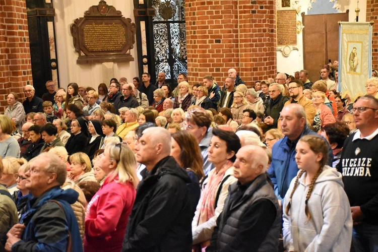 Eucharystia w katedrze gnieźnieńskiej