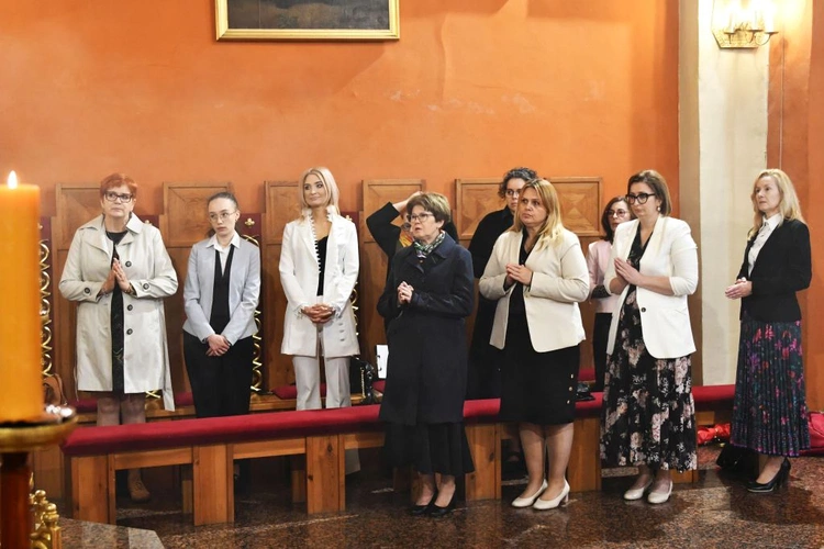 Błogosławieństwo absolwentów Studium Liturgicznego w Zielonej Górze