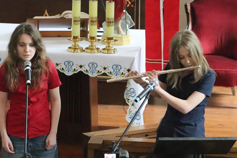 XVI Festiwal Pieśni i Piosneki Religinej w Kmiecinie