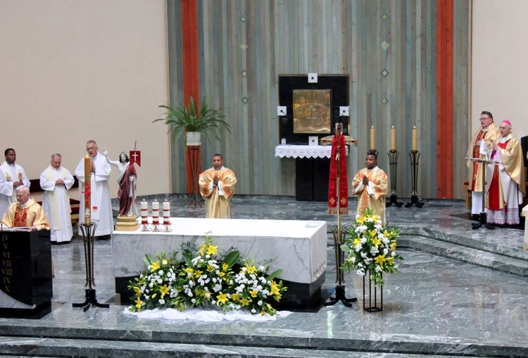 Święcenia diakonatu u kamilianów 