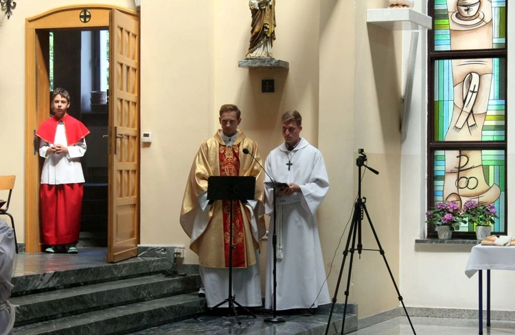 Święcenia diakonatu u kamilianów 