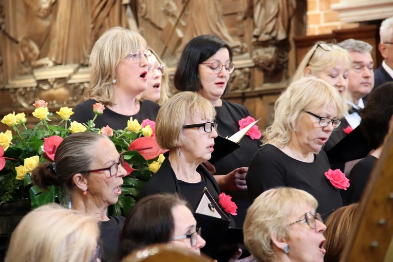 Koncert w katedrze wrocławskiej "Niech zabrzmią głosy kochających serc"