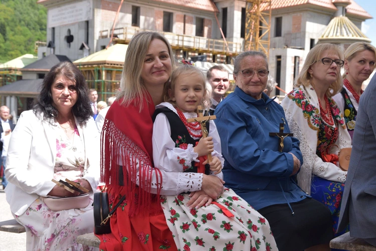 Wmurowanie kamienia węgielnego w Ochotnicy Dolnej