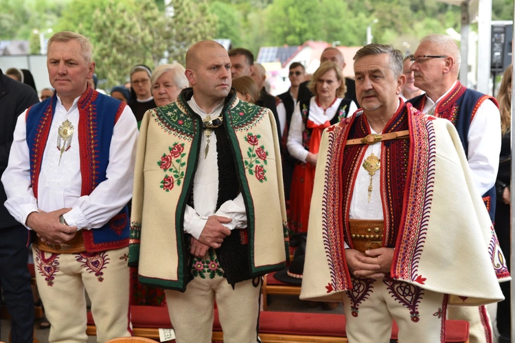 Wmurowanie kamienia węgielnego w Ochotnicy Dolnej