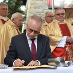 Wmurowanie kamienia węgielnego w Ochotnicy Dolnej