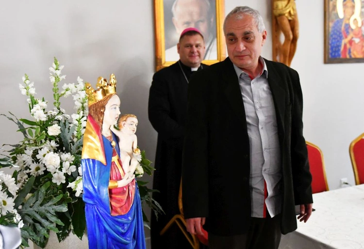 Powrót Madonny do katedry