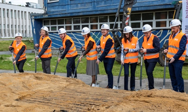 Katowice. Budowę Śląskiego Interdyscyplinarnego Centrum Chemii rozpoczął Uniwersytet Śląski