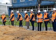 Katowice. Budowę Śląskiego Interdyscyplinarnego Centrum Chemii rozpoczął Uniwersytet Śląski