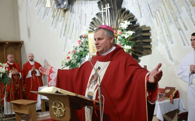 Nie zapominajmy, że to Bóg działa przez sakramenty