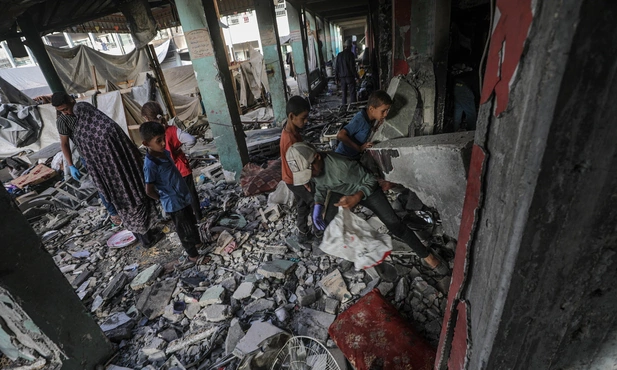 Kard. Parolin: dość bomb w Gazie, wzywamy do zawieszenia broni na Ukrainie