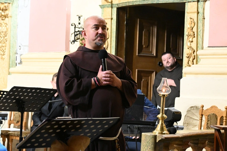 Koncert "Serce Matki" w Głubczycach
