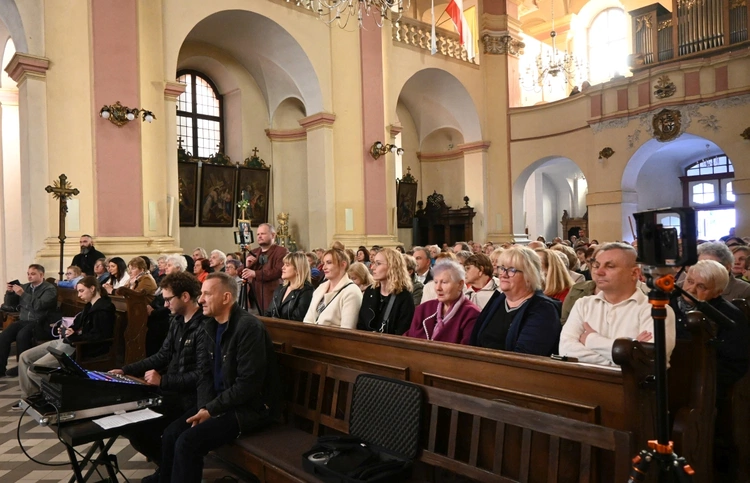 Koncert "Serce Matki" w Głubczycach