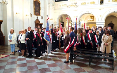Wspólna refleksja pokazała, że dziedzictwo naszego wielkiego rodaka wciąż inspiruje szkoły do bycia miejscem formacji sumienia, a nie tylko umysłu.