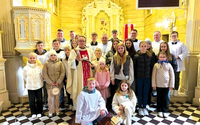 Ks. Jacek Kucharski życzył wspólnocie parafialnej jubileuszu pełnego nadziei.