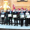 Po liturgii wręczone zostały tytuły „Człowiek o dobrym sercu”.