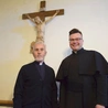 Ks. J. Murphy z ks. Rafałem Czekalewskim, proboszczem parafii  pw. św. Józefa  w Radomiu. 