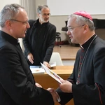 Bp Tadeusz Lityński wręczył dekrety dla nowych proboszczów i administatorów