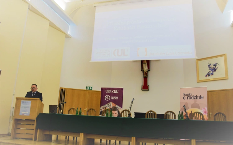 Od poczęcia po relację – interdyscyplinarna refleksja nad życiem prenatalnym na KUL